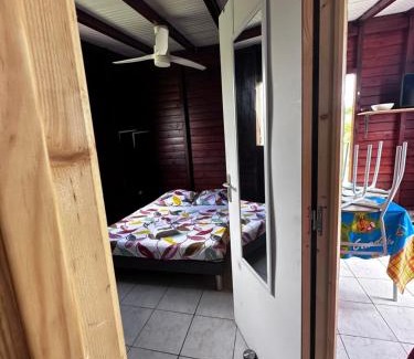 Petit-Canal House | Sous le manguier