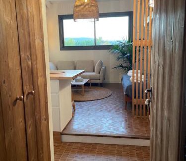 Saint-Tropez City Centre Apartment | sous les toits de st tropez