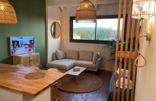 Saint-Tropez City Centre Apartment | sous les toits de st tropez