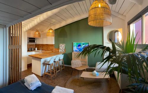 Saint-Tropez City Centre Apartment | sous les toits de st tropez