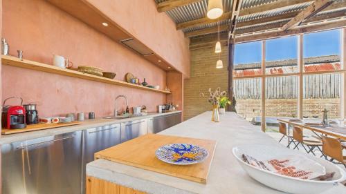 Cowes House | South Barn