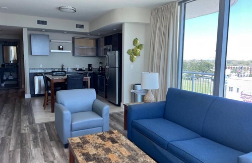 Biloxi Hotel | South Beach Biloxi Hotel & Suites