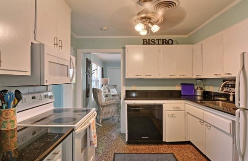 Vero Beach House | SOUTH BEACH's Closest Home AQUA COTTAGE Comfy Cozy Fun Seaside Vero Beach