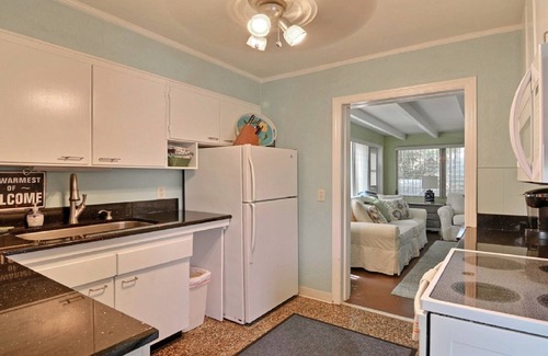 Vero Beach House | SOUTH BEACH's Closest Home AQUA COTTAGE Comfy Cozy Fun Seaside Vero Beach