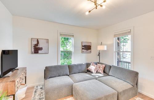 Near Northwest House | South Bend Stay Close to Notre Dame!