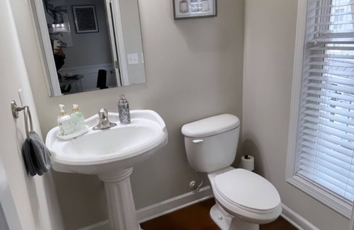 Charlotte Condo | South Charlotte Townhome and Content Space