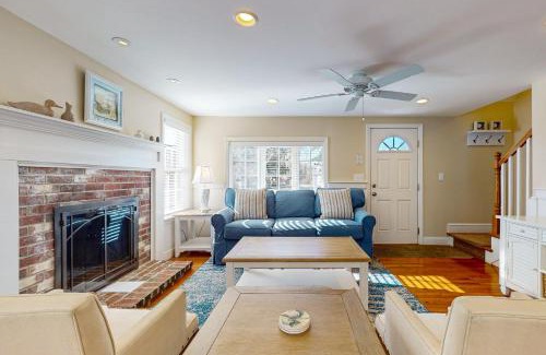 South Chatham House | South Chatham Sunshine