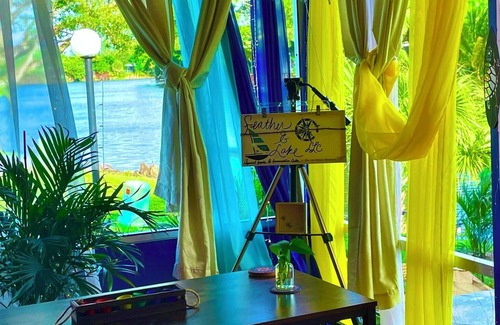 Pompano Beach House | South Florida LAKE SIDE!nTropical Pace Living: "Feather & Lake - Water's Edge"