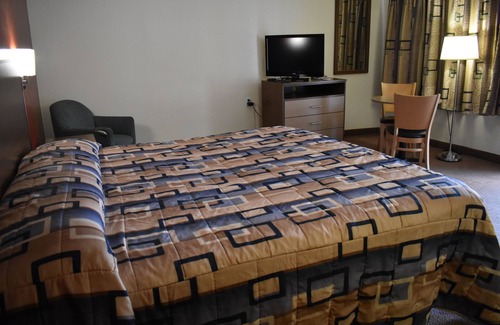 Pleasant Hills Hotel | South Hills Motel