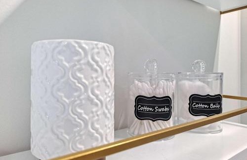 The Loop Apartment | South Loop Rooftop With In and Out Parking 2