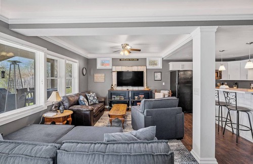 Northville House | South Shore Edgewater Estate