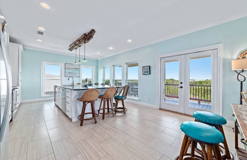 Surf Side Shores House | Southern Charm ~ Pet Friendly ~ Short Walk to the Beach ~ Private Pool + $400 FREE Activities Daily