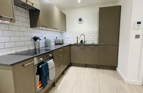 Exeter Apartment | Southernhay Court - by STAYTOR