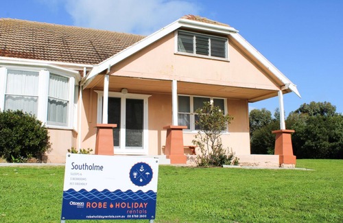 Wangolina House | Southolme - Pets welcome - Outside & Laundry Only. Holiday on a budget!