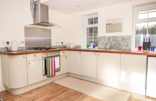 Bridlington Apartment | SOUTHPOINT, pet friendly, character holiday cottage in Bridlington