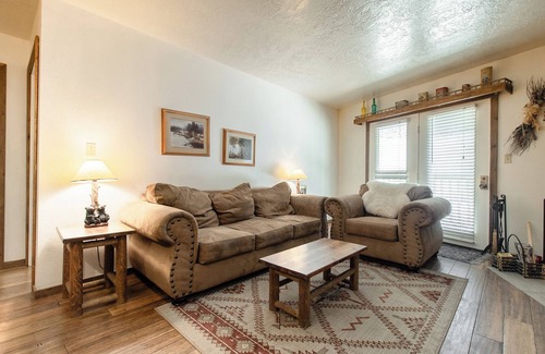 Steam Engine Meadows House | Southview Lodge