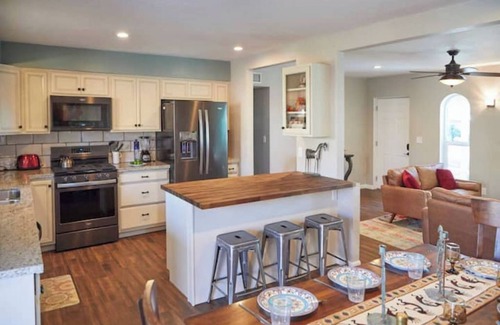 Tucson House | Southwestern eastside adobe with private pool!