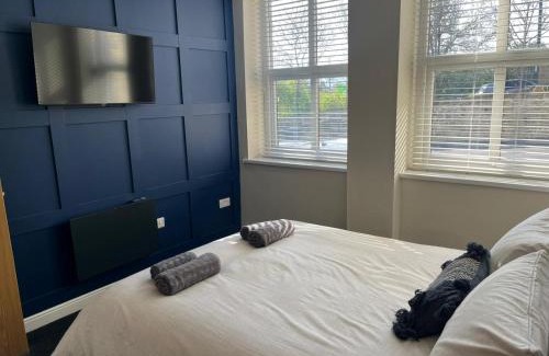 Keighley Apartment | Sovereign House Apartment with private car park