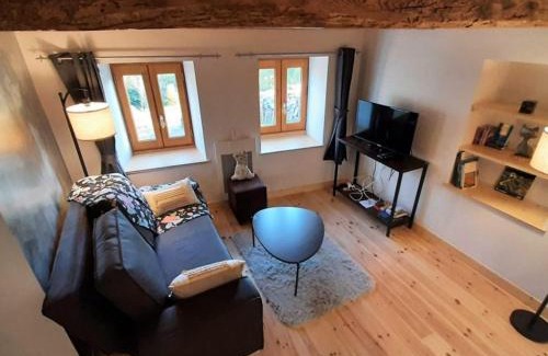 Saint-Privat-du-Dragon House | Spécial Couple - Gîte 3 étoiles en Auvergne - Gorges Allier 43