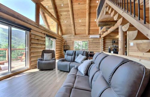 Saint-Philemon Ski Chalet | Spa Game Room Absolute Comfort - Le Commandant