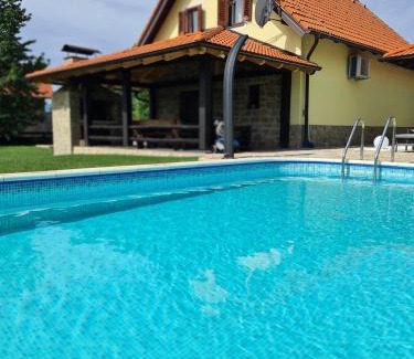 Lovinac Villa | SPA HOLIDAY HOUSE REŽEK - Lovinac