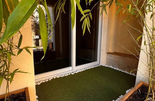 Neuilly-en-Thelle Apartment | Spa Homelove whole house private jacuzzi 6 places