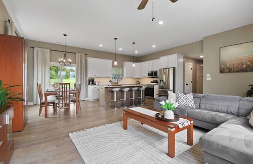 Columbia House | Spa Like Retreat in Columbia