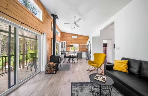 Mauricie Ski Chalet | Spa, Nature & Riverside Escape - Ecureuil Gris