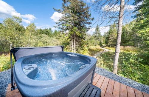 Saint-Magloire Ski Chalet | Spa & River view - Le Conteneur Cache