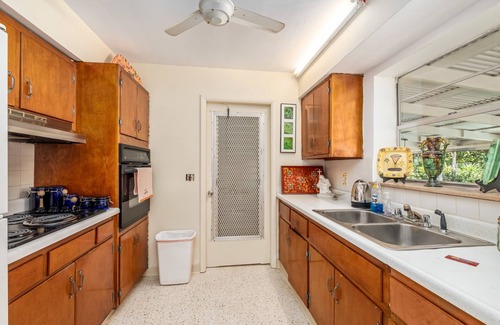 Melbourne House | space coast central Florida safe private family getaway beach pool golf boating