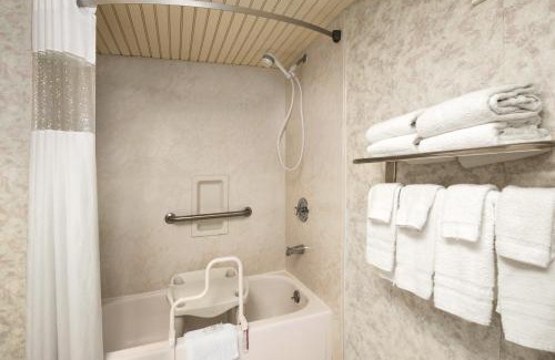 Titusville Hotel | Space Coast Hotel Titusville-Kennedy Space Center