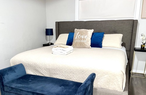 Gardena House | SpaceX,LAX & Beaches Beautiful Guest House