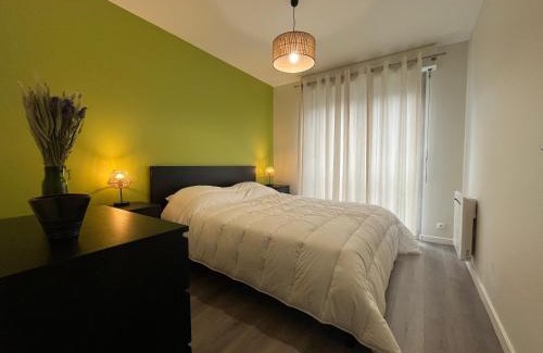 Evian-les-Bains Apartment | Spacieux appartement refait à neuf avec balcon et garage, proche centre-ville - FR-1-498-108
