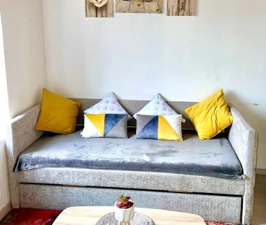 Saint-Quentin Apartment | Spacieux T2 - proche centre - confort et sérénité