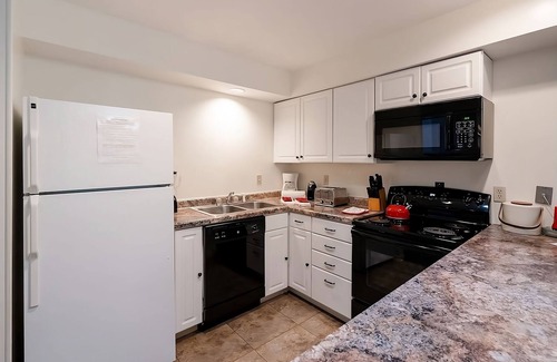 French Lick Villa | Spacious 1 BDR Suite | Kitchen | Indoor Pool | Free Parking | Near Golf Courses