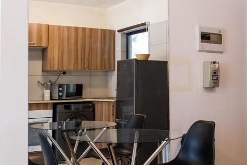 Greater Johannesburg Metropolitan Area Apartment | Spacious 1 Bed in a secure golf estate.WIFI