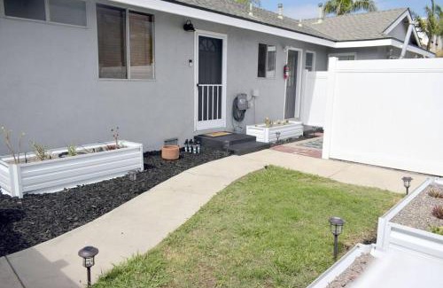 Yorktown House | Spacious 1 bedroom less than 1 mile to Beach & DT
