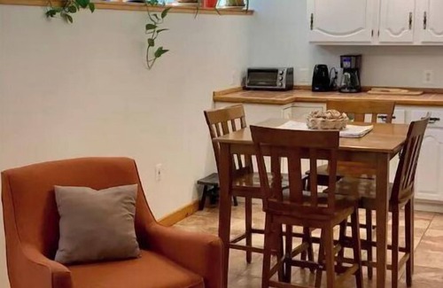 Freeport Apartment | Spacious 1-Bedroom Apartment With Gorgeous Yard!