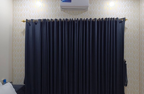 Islamabad Hotel | Spacious 10-bedroom hotel in brilliant Islamabad with WiFi, AC