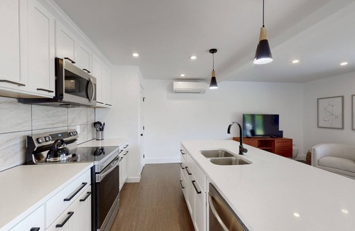 Watkins Glen Cottage | Spacious 11 Acre Lakeview Cottage