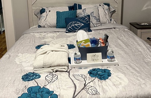 Abington Apartment | Spacious 1bedroom with futon & air mattresses