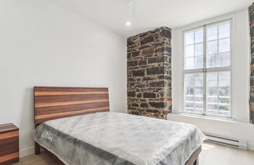 Ville-Marie Condo | Spacious 2-bed/1-bath in the heart of Old Montreal, European architecture
