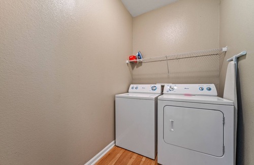 Bay Area Condo | Spacious 2 Bed, 2 Bath Condo with Pool Near Downtown Corpus 3207