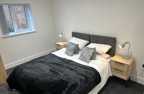 Long Eaton Apartment | Spacious 2-Bed Flat with Free Parking Near Nottingham!