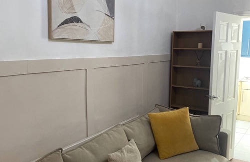 Manchester House | Spacious 2-bed Near Etihad-games Room-free Parking