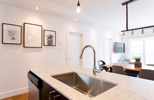 Little Italy Condo | Spacious 2 Bedroom Condo in Little Italy