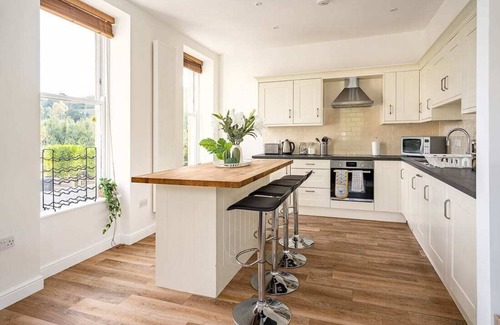 Monkton Combe House | Spacious 2 Bedroom House With Stunning Views!