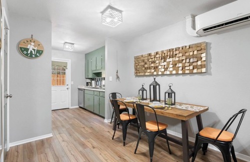 Northeast Pensacola House | Spacious 2 bedroom townhouse completely remodeled with all the amenities