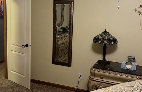 Cedar Rapids - Iowa City House | Spacious 2 bedroom 2 bath house . Quiet and friendly neighborhood