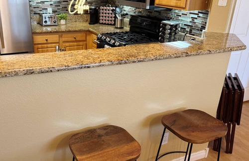 North Las Vegas Condo | Spacious 2bd/2ba Condo With Pool and Fitness Center